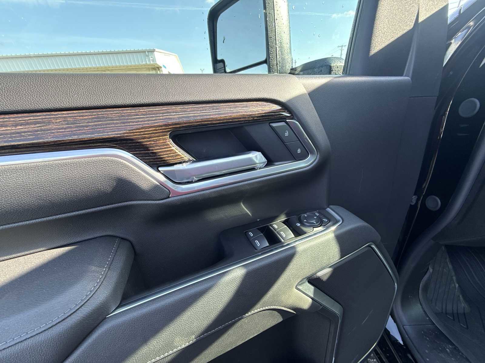 New 2026 GMC Sierra 3500 SLE w/ SLE Value Package AWD/4WD image 15