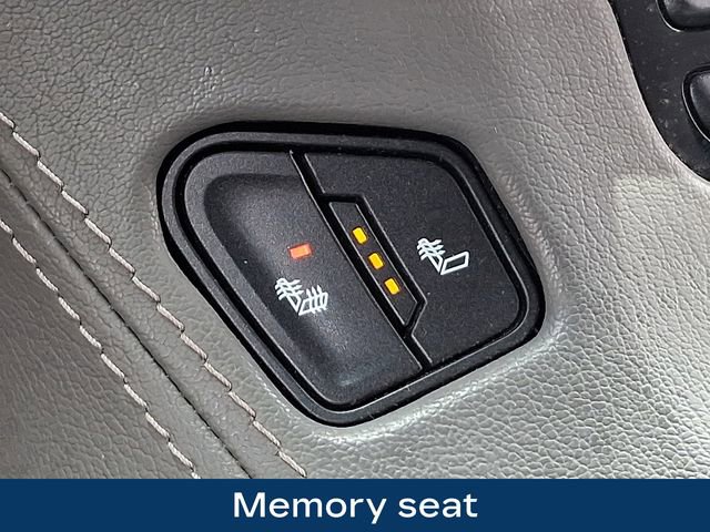 Used 2019 Chevrolet Tahoe LT RWD image 16