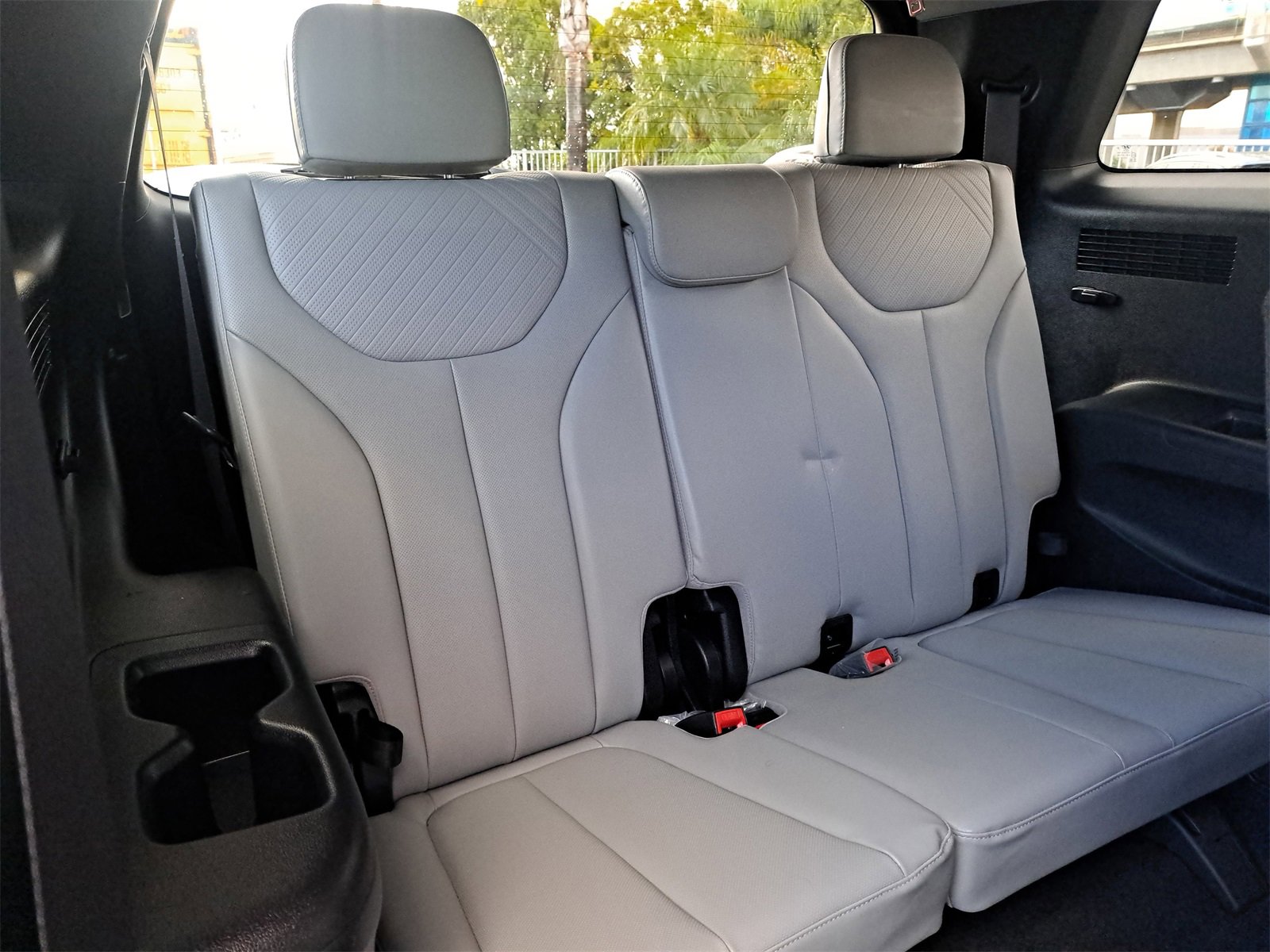 Used 2024 Hyundai Palisade SEL image 12