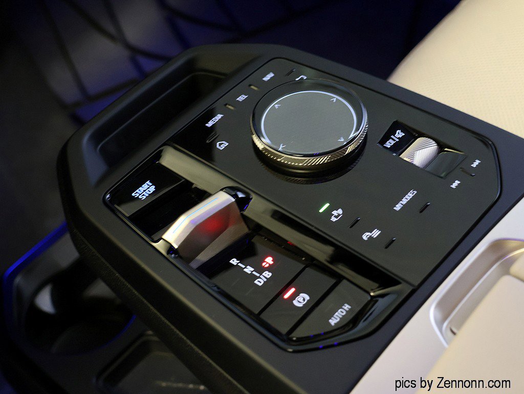 Certified 2024 BMW iX xDrive50 w/ Premium Package image 26