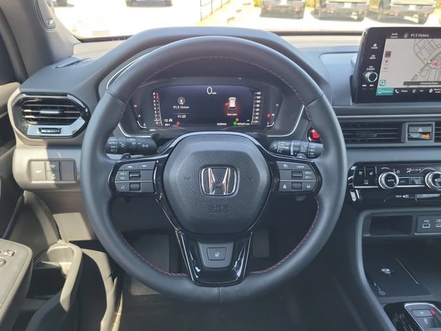 Certified 2025 Honda Pilot Black Edition image 31