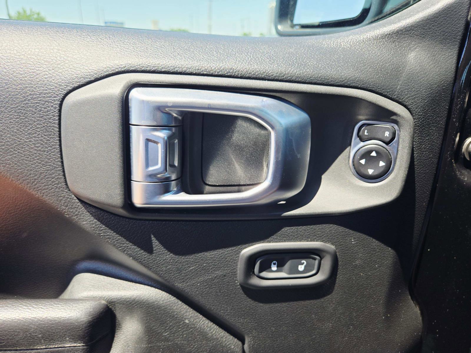 Used 2020 Jeep Wrangler Sport AWD/4WD image 36