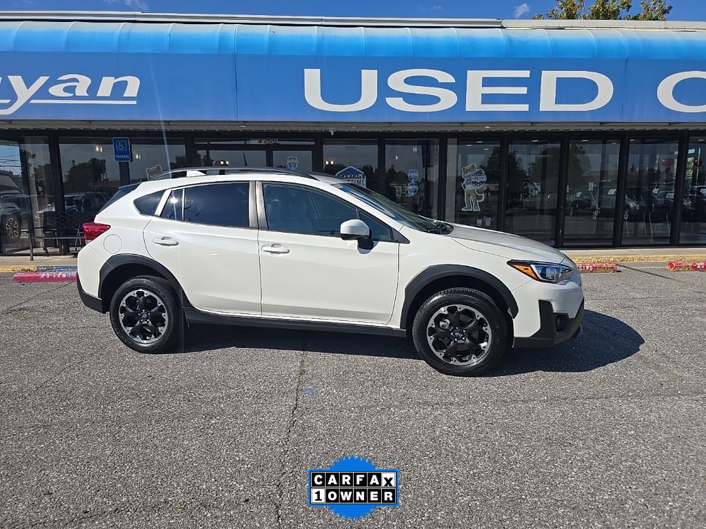 Used 2023 Subaru Crosstrek 2.0i Premium image 2
