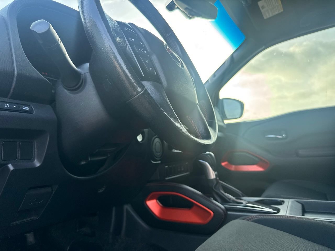 Used 2022 Nissan Frontier Pro-X RWD image 33