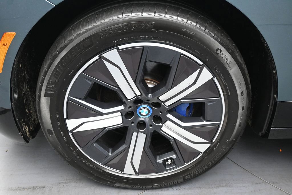 Used 2023 BMW iX xDrive50 w/ Sport Package AWD/4WD image 42
