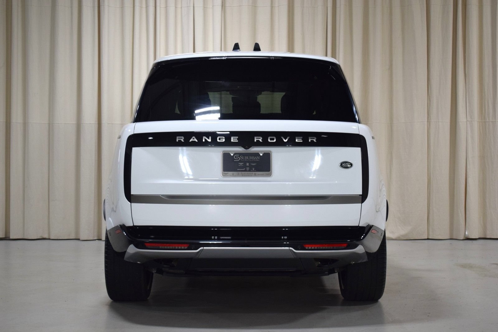 Used 2023 Land Rover Range Rover SE AWD/4WD image 13