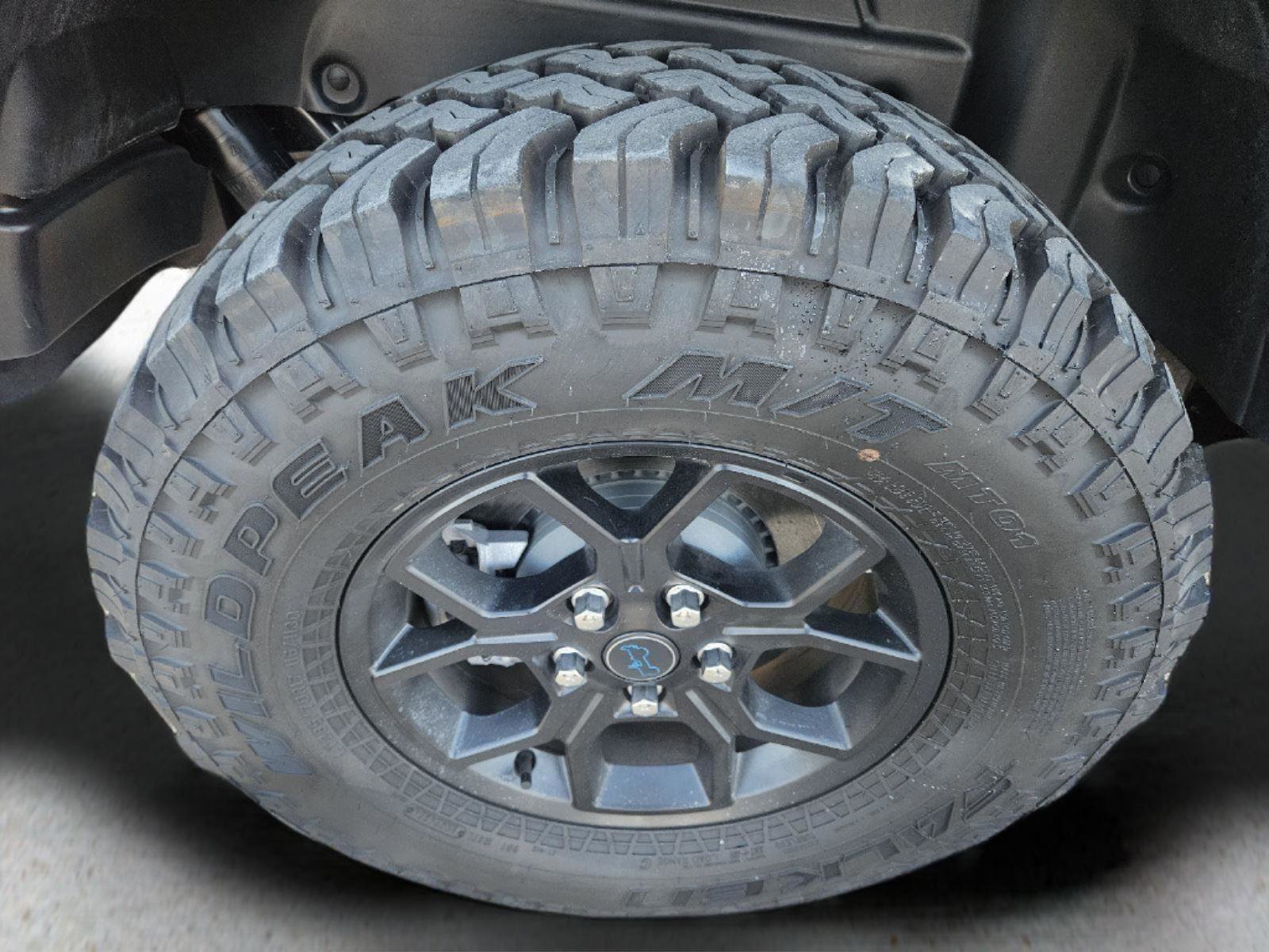 Used 2025 Jeep Wrangler Willys image 34