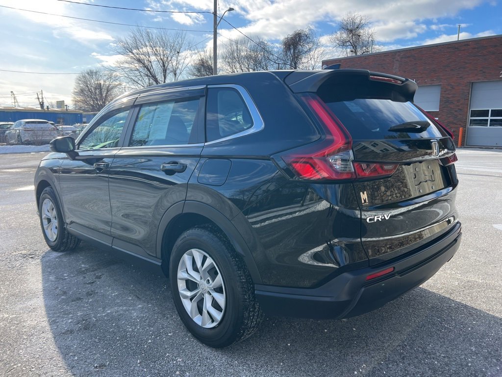 Used 2024 Honda CR-V LX image 3