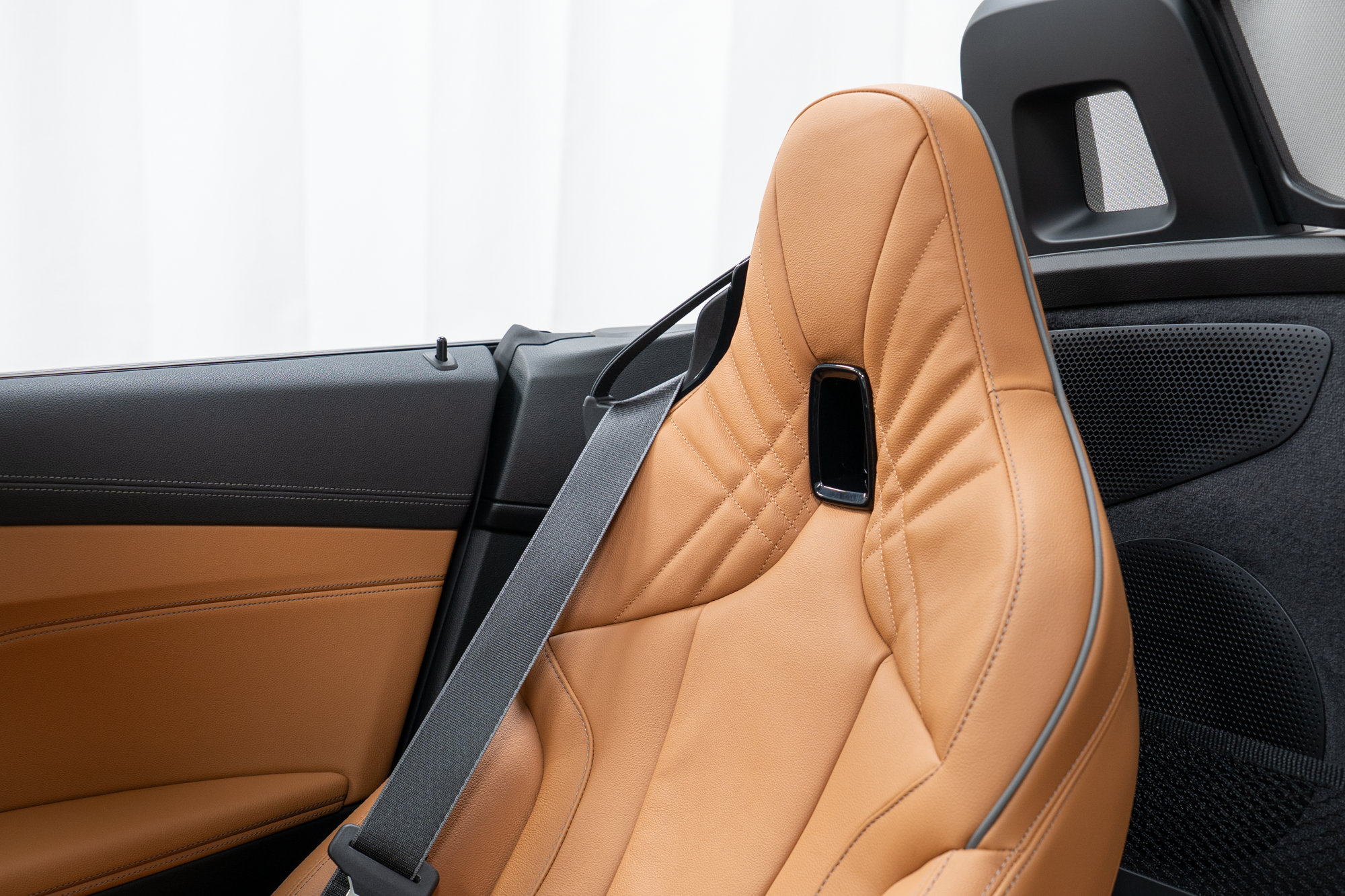 Used 2025 BMW Z4 M40i w/ Premium Package RWD image 14