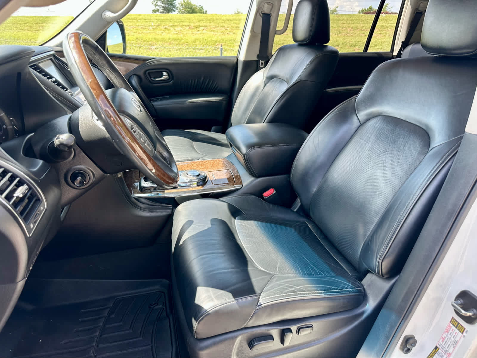 Used 2017 INFINITI QX80 2WD w/ Driver Assistance Package image 12