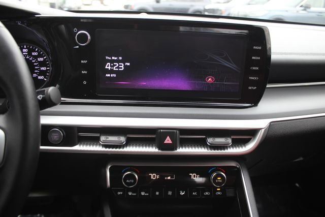 Used 2023 Kia K5 GT-Line w/ GT-Line Premium Package image 4