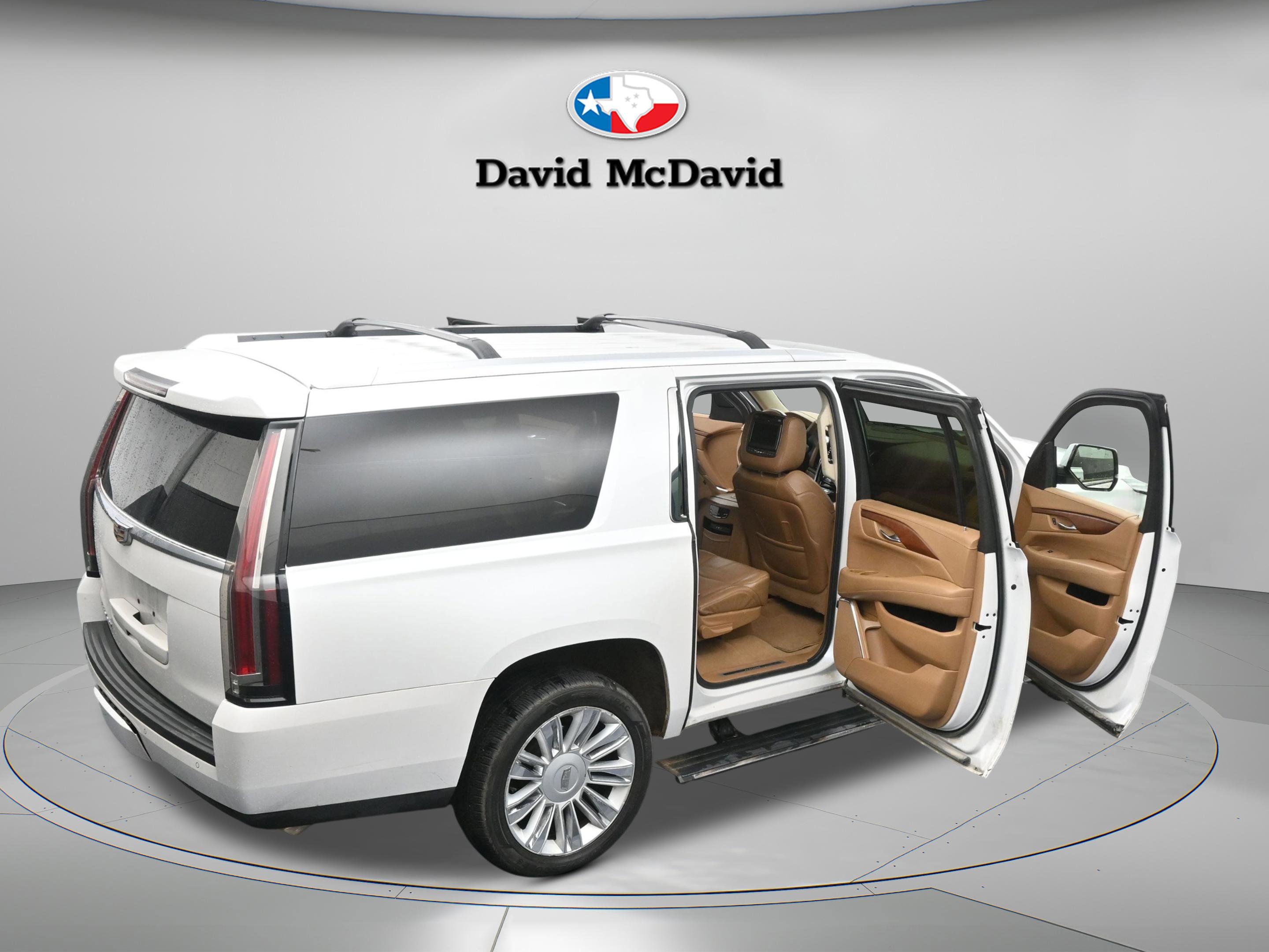 Used 2016 Cadillac Escalade ESV Platinum AWD/4WD image 53