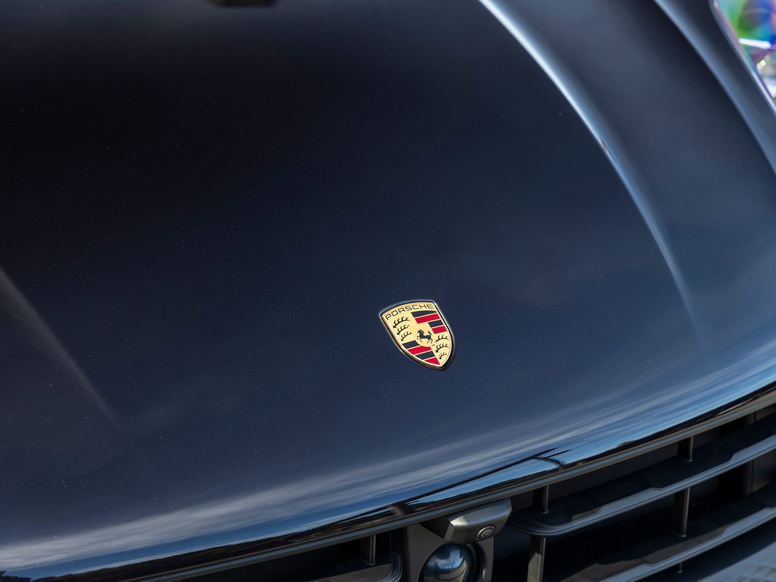 New 2025 Porsche Macan image 15