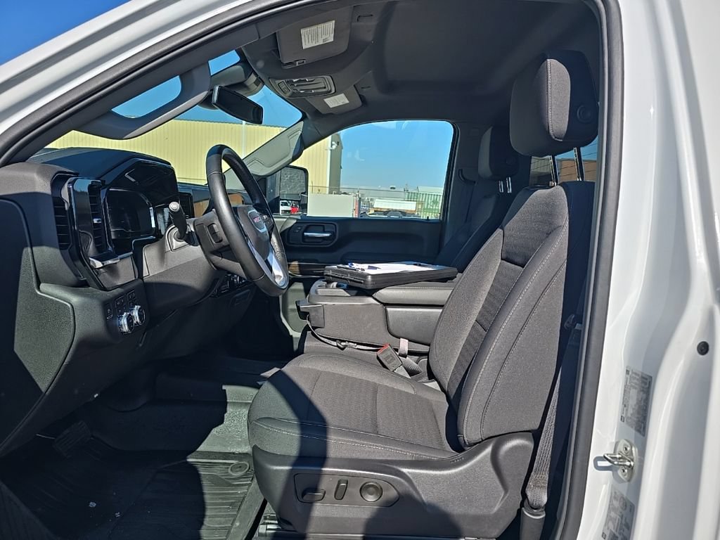 Used 2024 GMC Sierra 3500 SLE w/ SLE Convenience Package AWD/4WD image 10