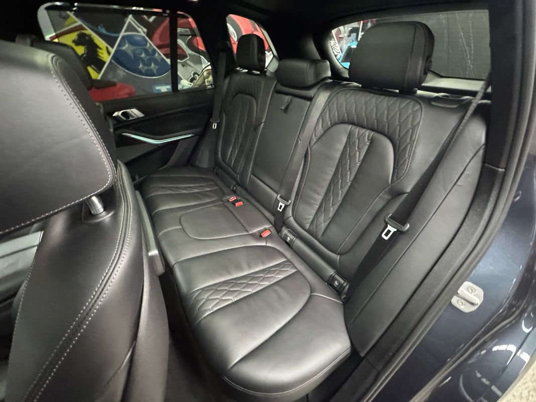 Used 2020 BMW X5 M50i w/ Executive Package AWD/4WD image 14