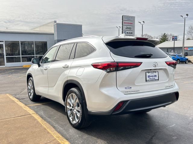 Used 2020 Toyota Highlander Limited image 5