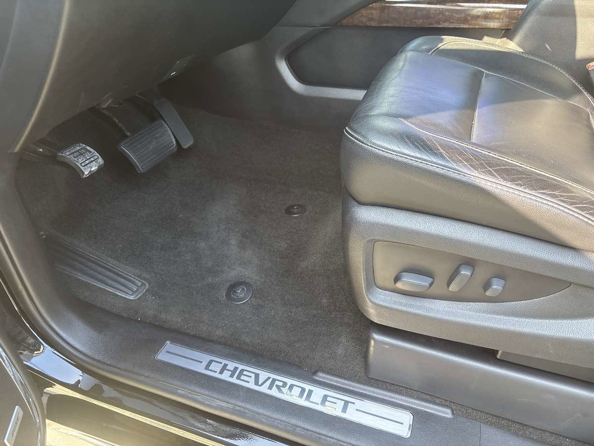 Used 2017 Chevrolet Tahoe LT w/ Luxury Package image 10