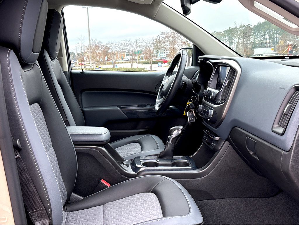 Used 2022 Chevrolet Colorado Z71 image 11