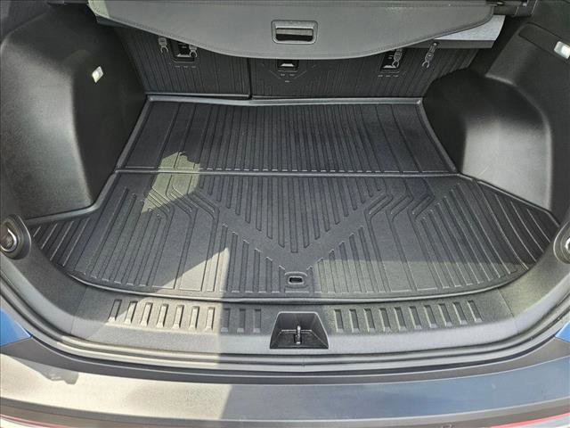 Used 2025 Chevrolet Equinox LT w/ Convenience Package II image 7