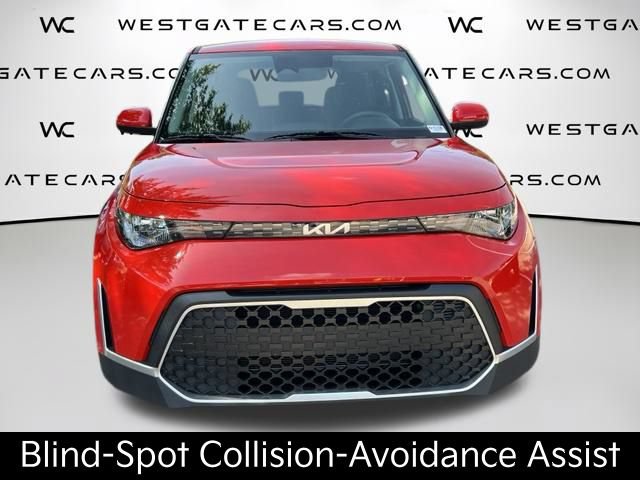 Certified 2025 Kia Soul LX w/ LX Technology Package FWD image 4
