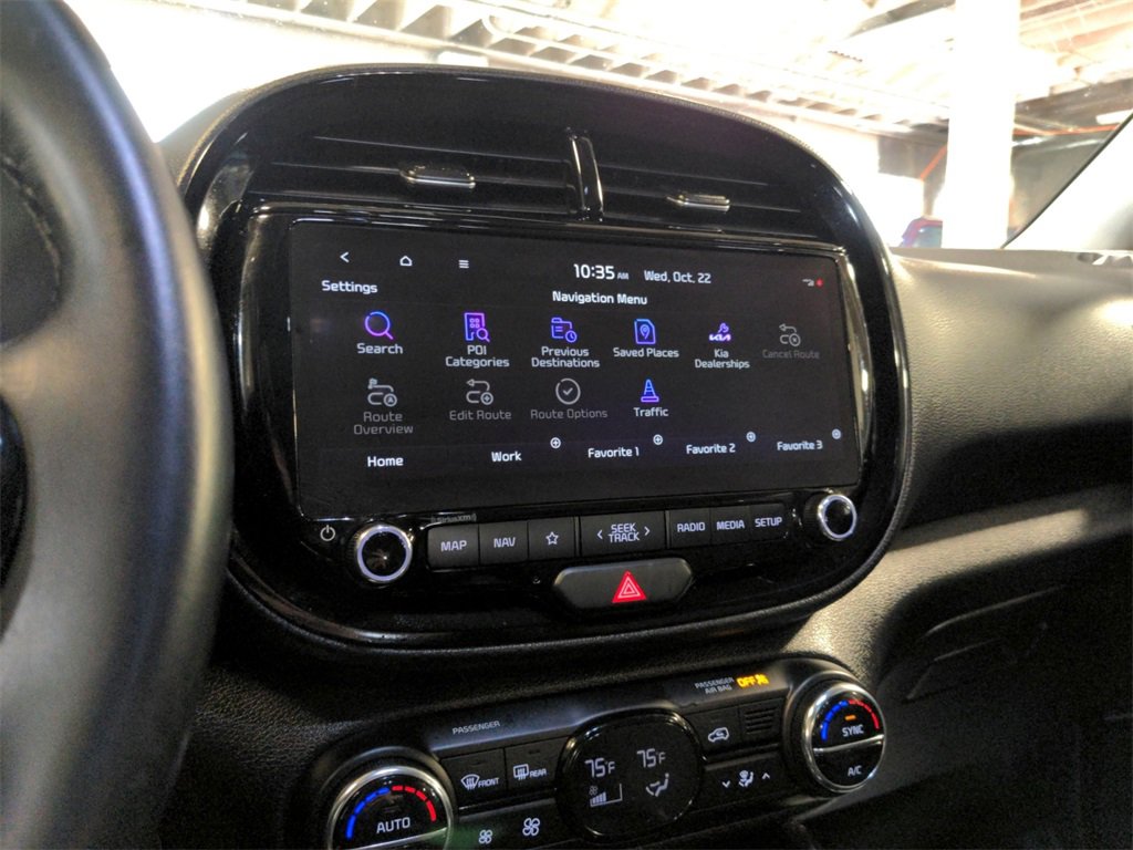 Used 2023 Kia Soul EX image 19