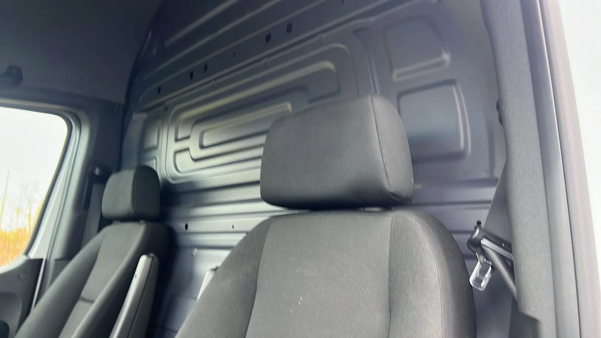 Used 2020 Freightliner Sprinter 2500 image 10