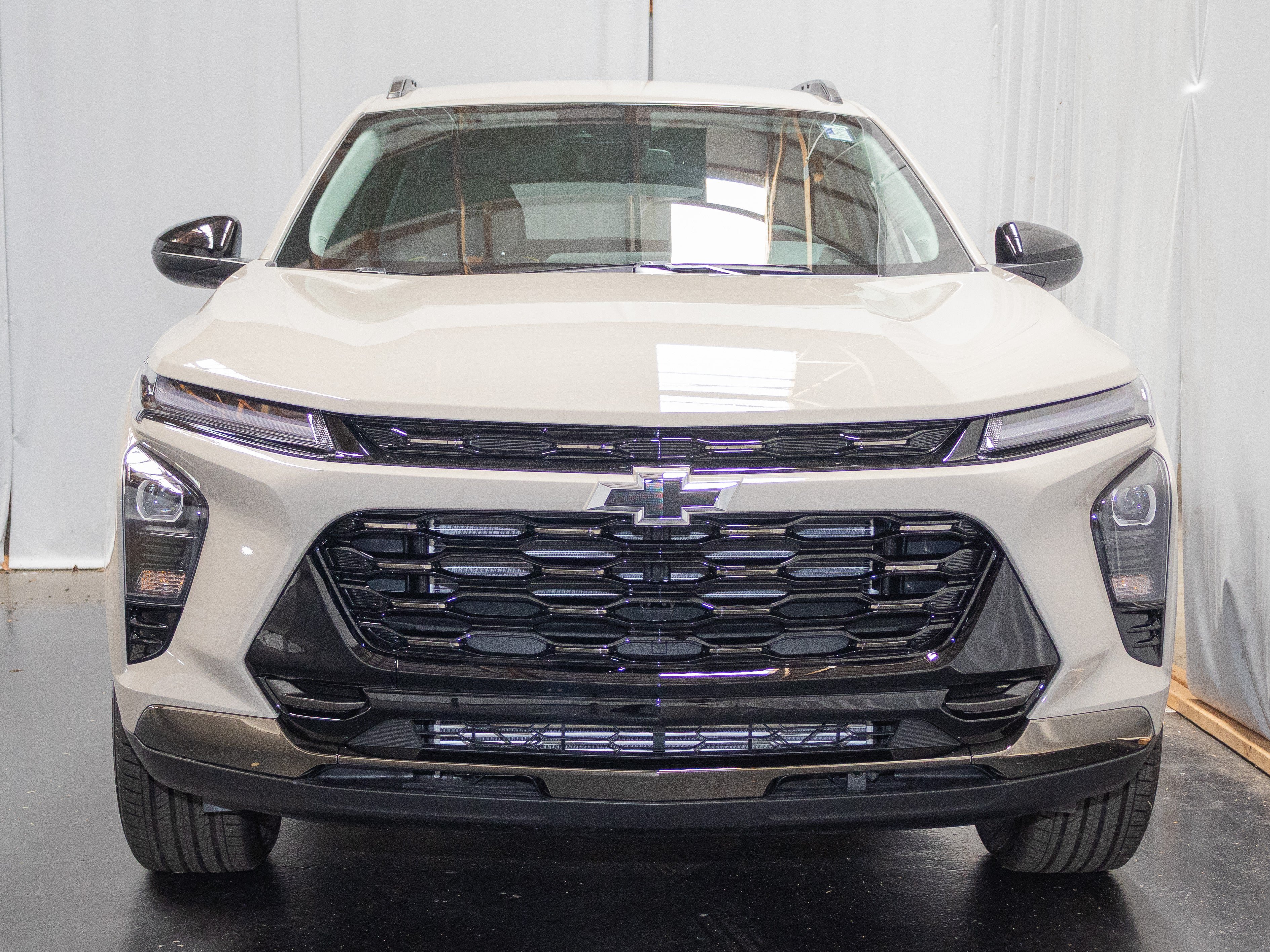 New 2026 Chevrolet Trax ACTIV w/ Driver Confidence Package FWD image 2