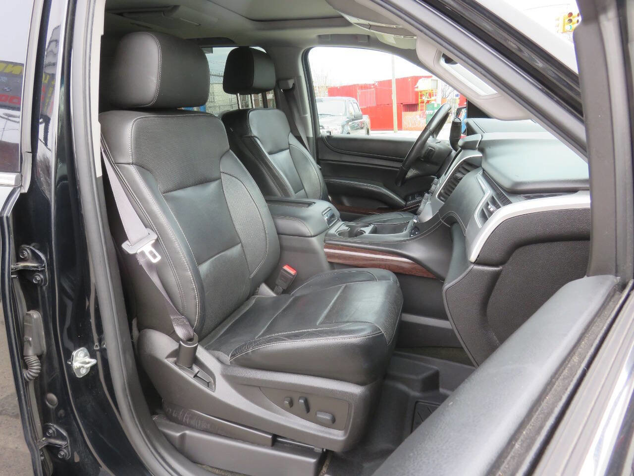 Used 2016 GMC Yukon XL SLT w/ Open Road Package image 11