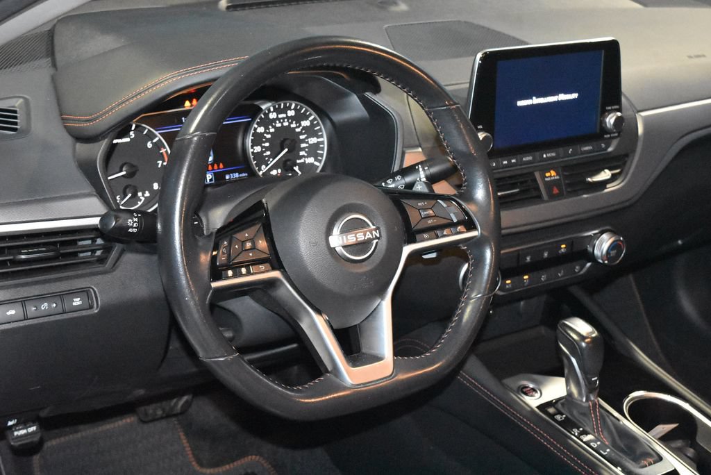 Certified 2024 Nissan Altima 2.5 SR FWD image 2