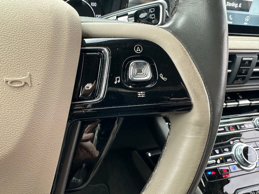 Used 2022 Lincoln Corsair AWD w/ Premium Package image 32