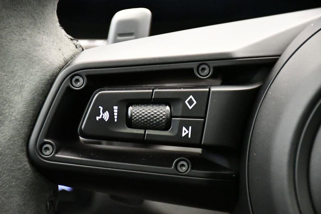 Used 2023 Porsche 911 Carrera GTS image 30