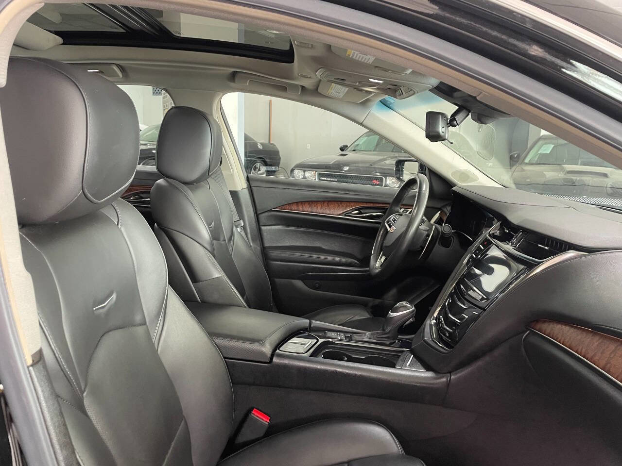Used 2019 Cadillac CTS Luxury image 28