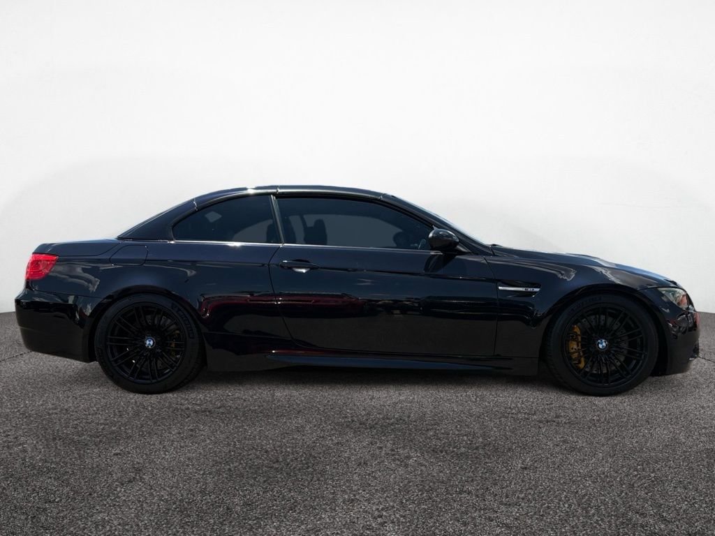 Used 2011 BMW M3 Convertible image 3
