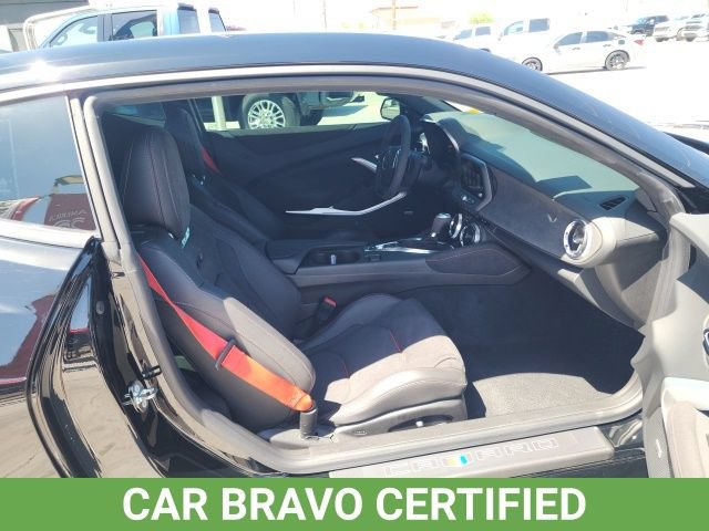 Used 2018 Chevrolet Camaro ZL1 RWD image 27