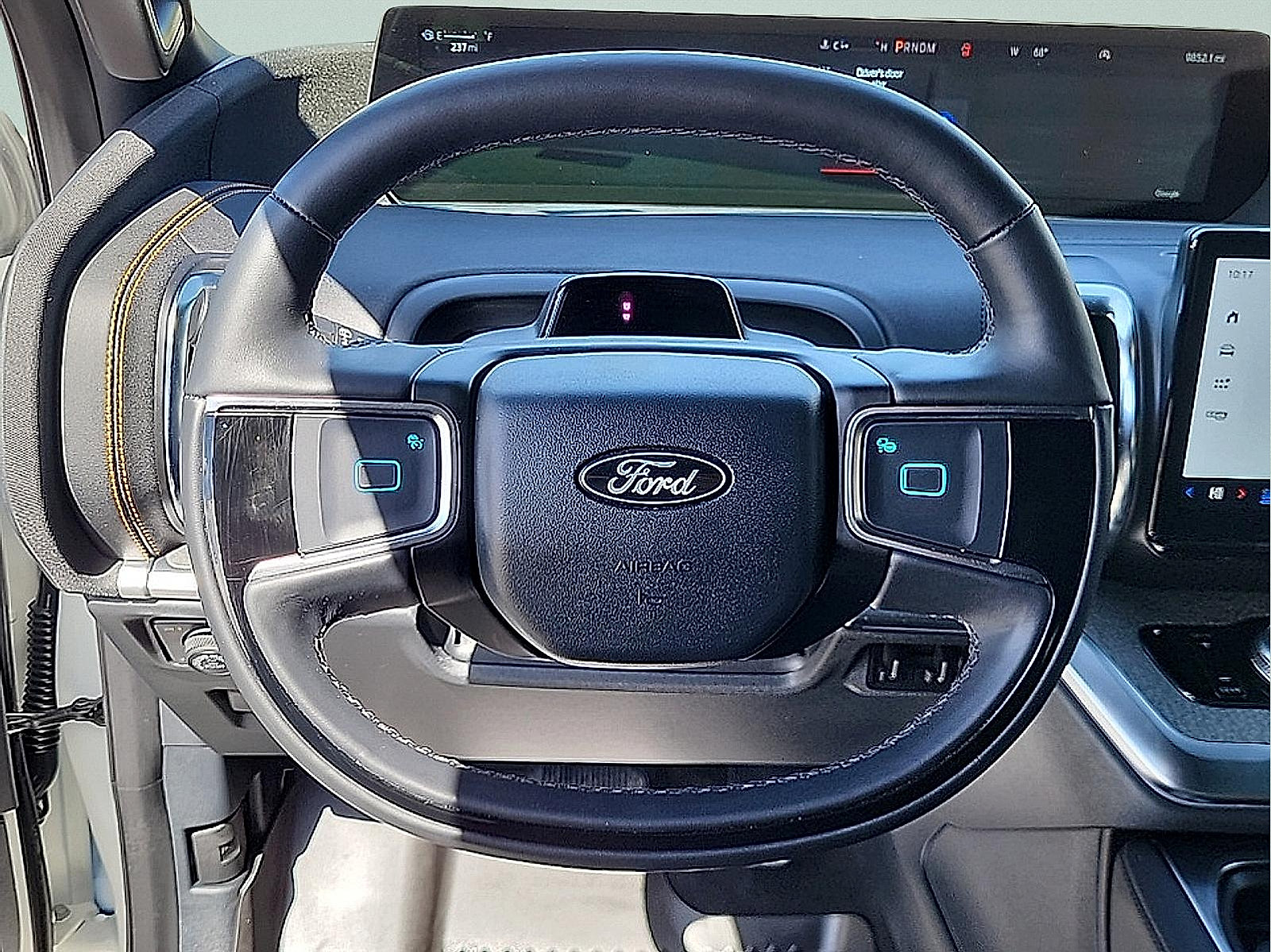 Used 2025 Ford Expedition Tremor AWD/4WD image 19