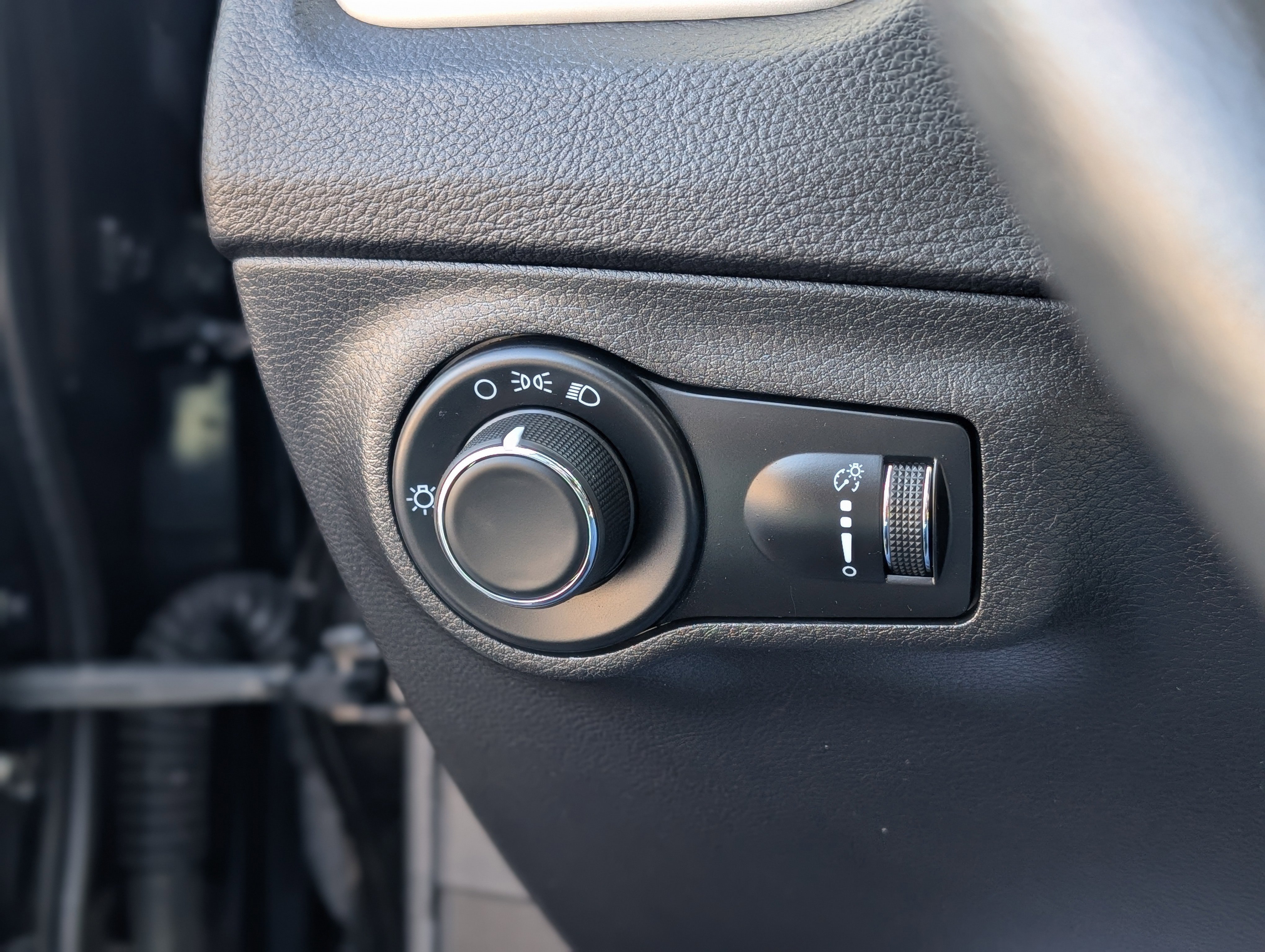 Used 2021 Jeep Compass Sport image 24