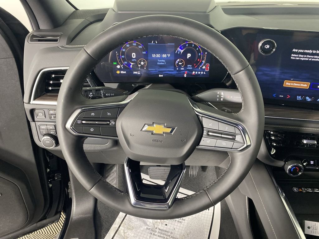 New 2026 Chevrolet Suburban Premier image 12