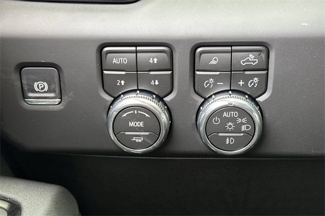 New 2026 GMC Sierra 2500 AT4 w/ AT4 Premium Plus Package image 31