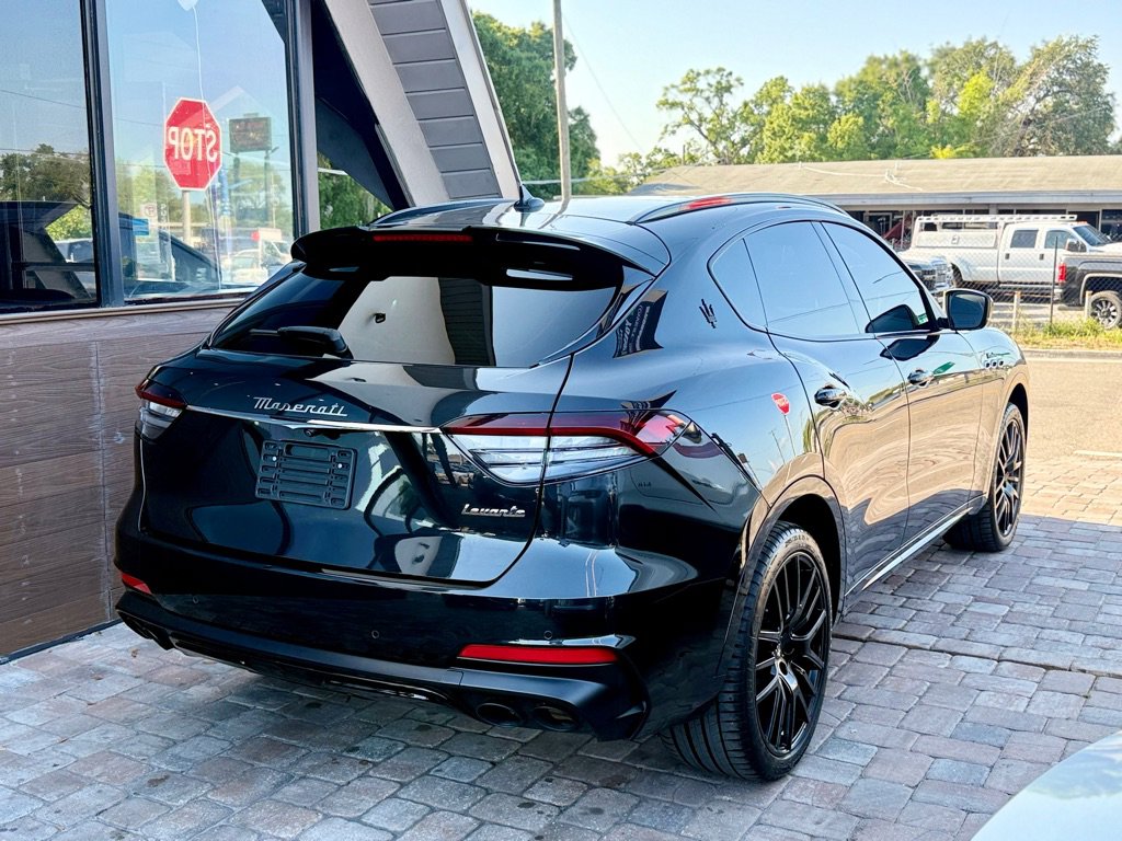 Used 2022 Maserati Levante Modena AWD/4WD image 10