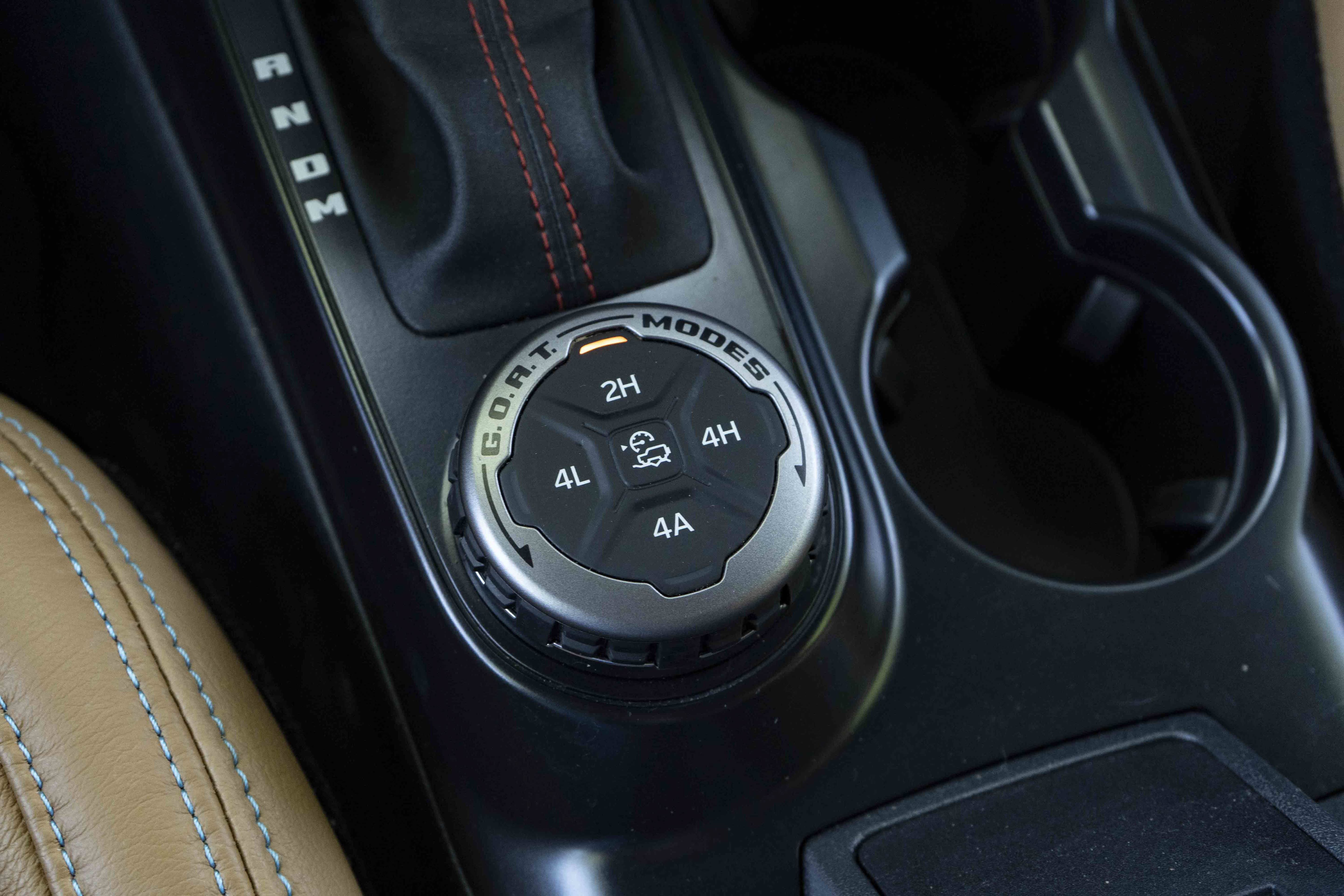 Used 2024 Ford Bronco Heritage Edition AWD/4WD image 28