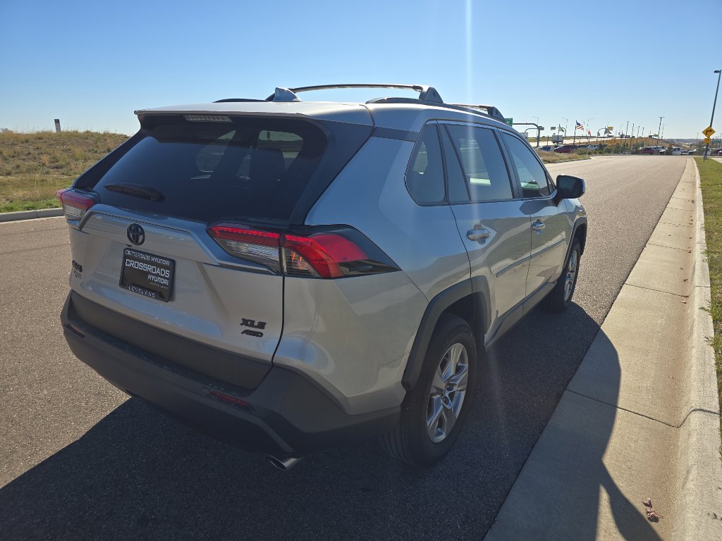 Used 2022 Toyota RAV4 XLE image 5
