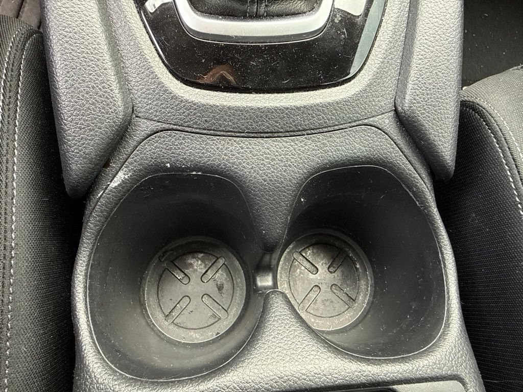 Used 2018 Nissan Rogue S FWD image 33