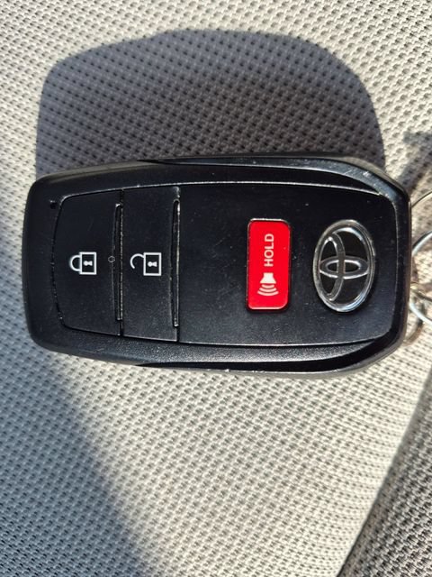 Used 2022 Toyota Corolla Cross LE w/ Moonroof Package AWD/4WD image 33