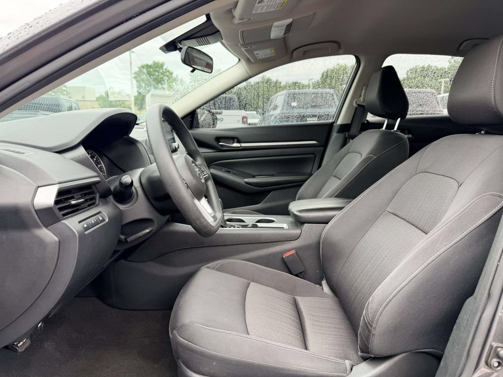 Used 2022 Nissan Altima 2.5 SV FWD image 15