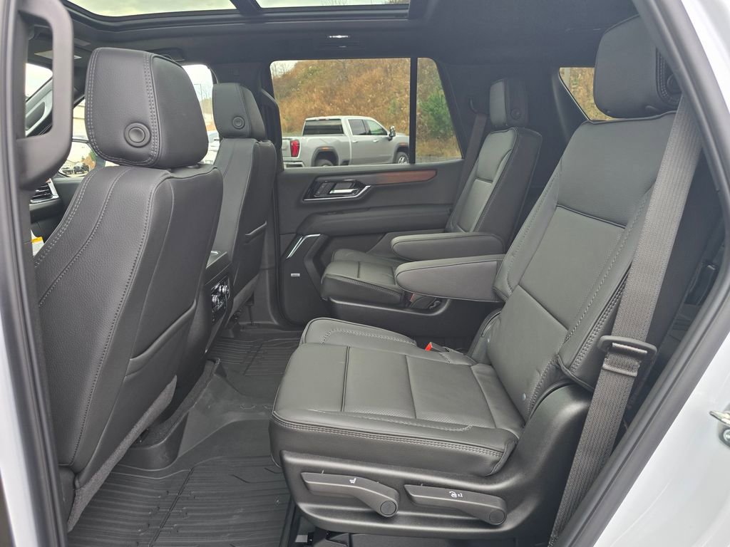 New 2026 GMC Yukon Denali w/ Sun & Power Step Package image 10