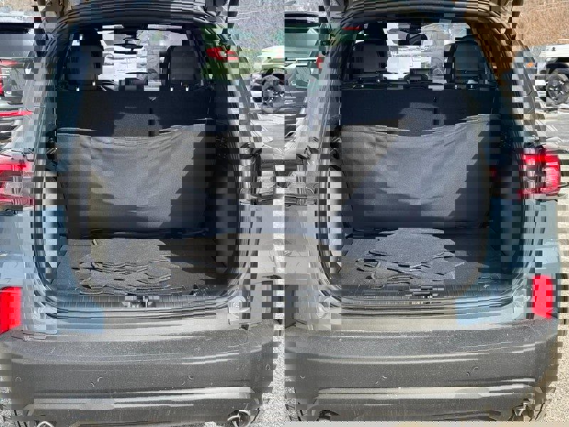 Used 2025 Ford Escape ST-Line Elite w/ Tech Pack #2 image 5