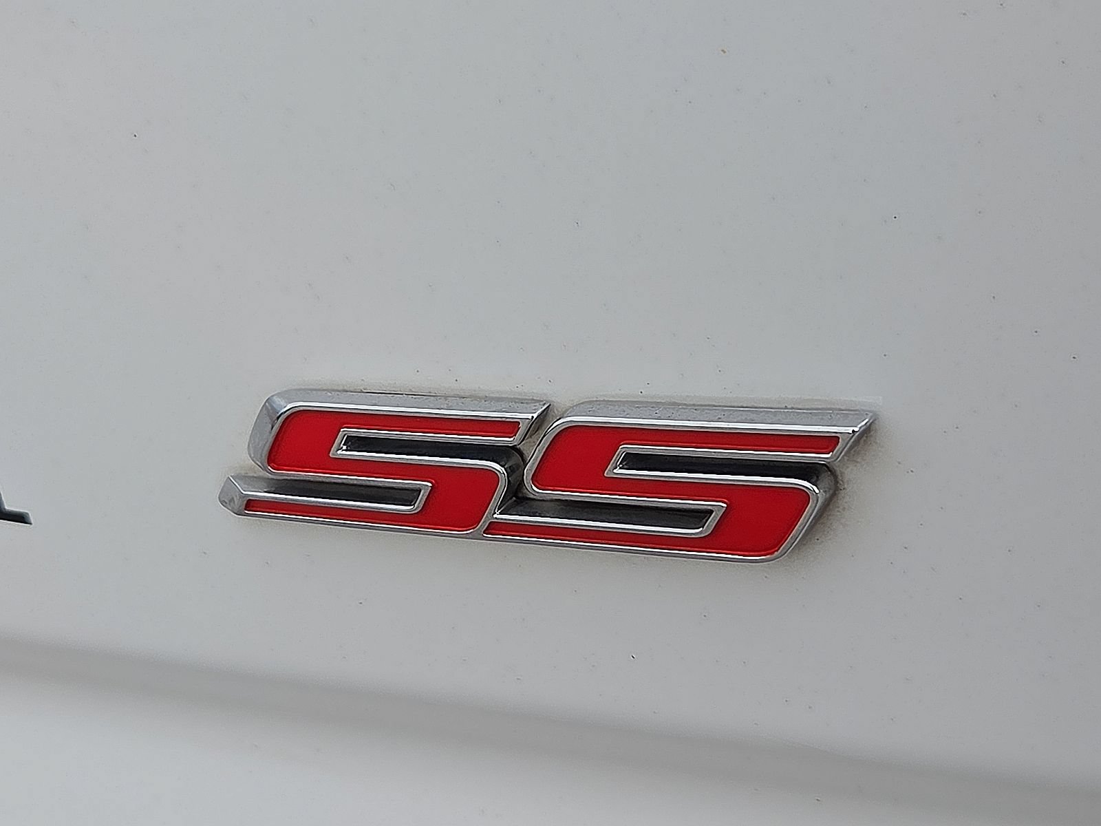 Used 2022 Chevrolet Camaro SS RWD image 9