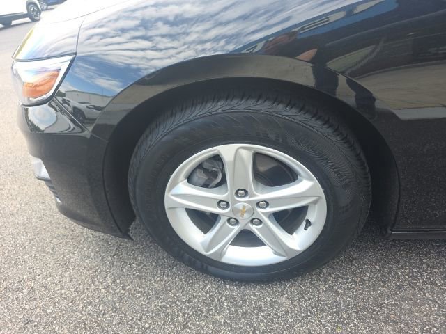 Used 2022 Chevrolet Malibu LS FWD image 12
