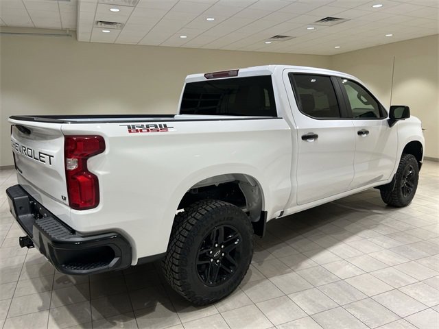 Certified 2025 Chevrolet Silverado 1500 LT Trail Boss w/ LPO, Dark Essentials Package image 5