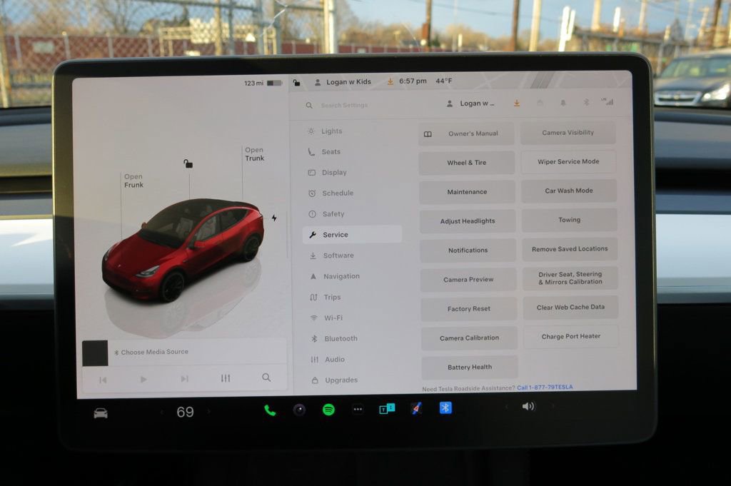 Used 2023 Tesla Model Y Performance image 28
